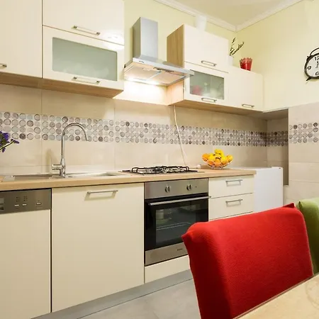 Apartament With Private Garden