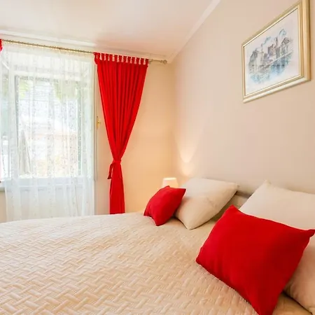 Apartament With Private Garden *